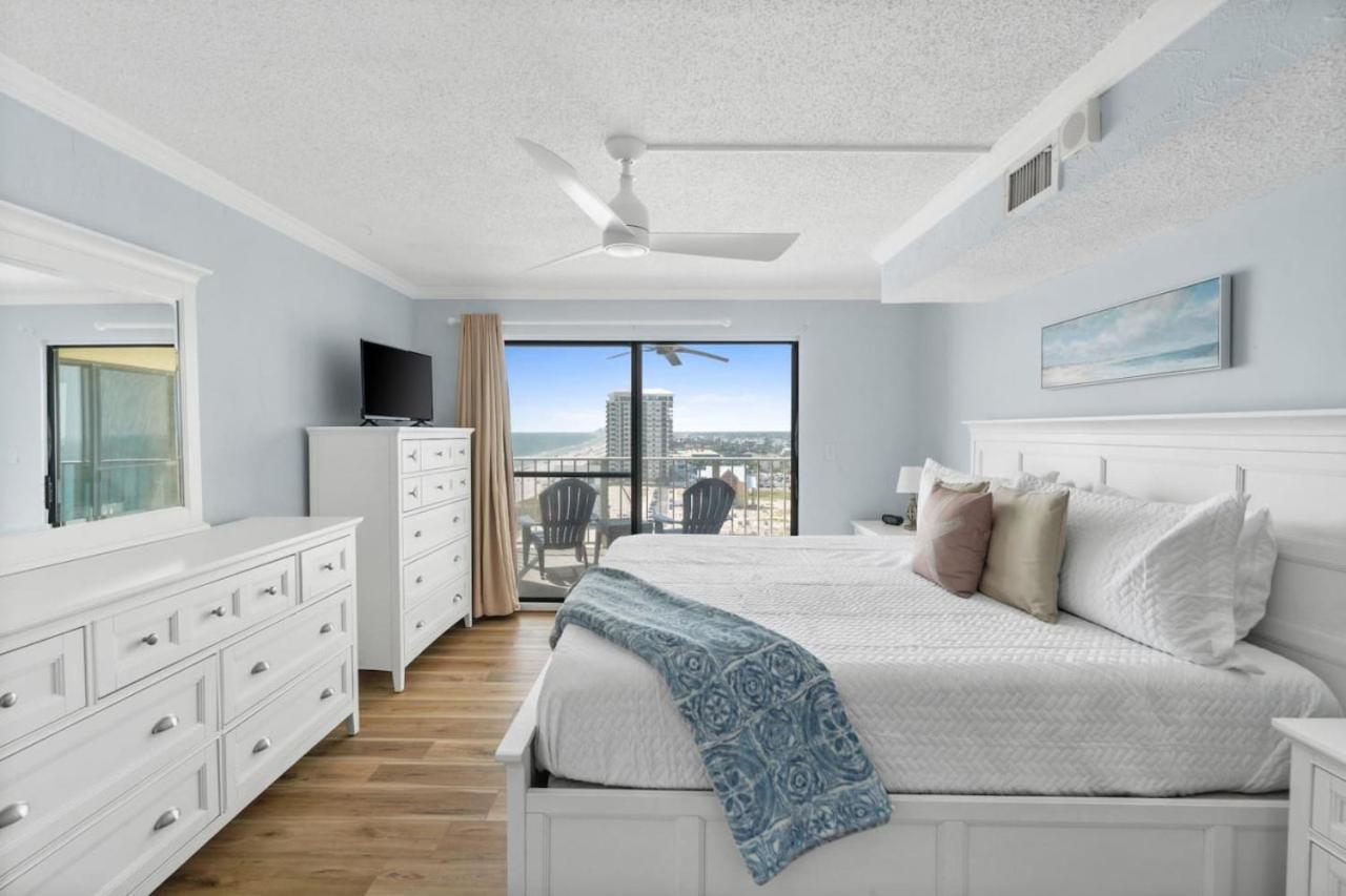 Regency Towers 1104