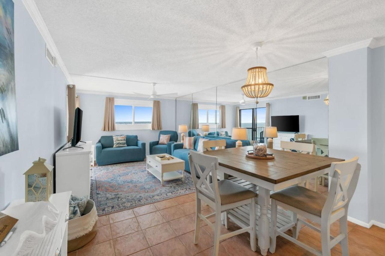 Holiday home Regency Towers 1104